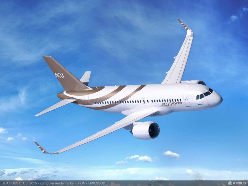 Chiếc  máy bay Airbus ACJ319neo gây ấn tượng mạnh tại triển lãm Hàng không Châu Âu năm nay khi có thiết kế mở trần độc nhất vô nhị, cho phép hành khách và phi hành đoàn có thể ngắm bầu trời trong cả quá trình bay.